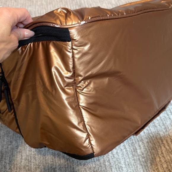 Stylish Gold Tote Bag - Picture 12 of 12